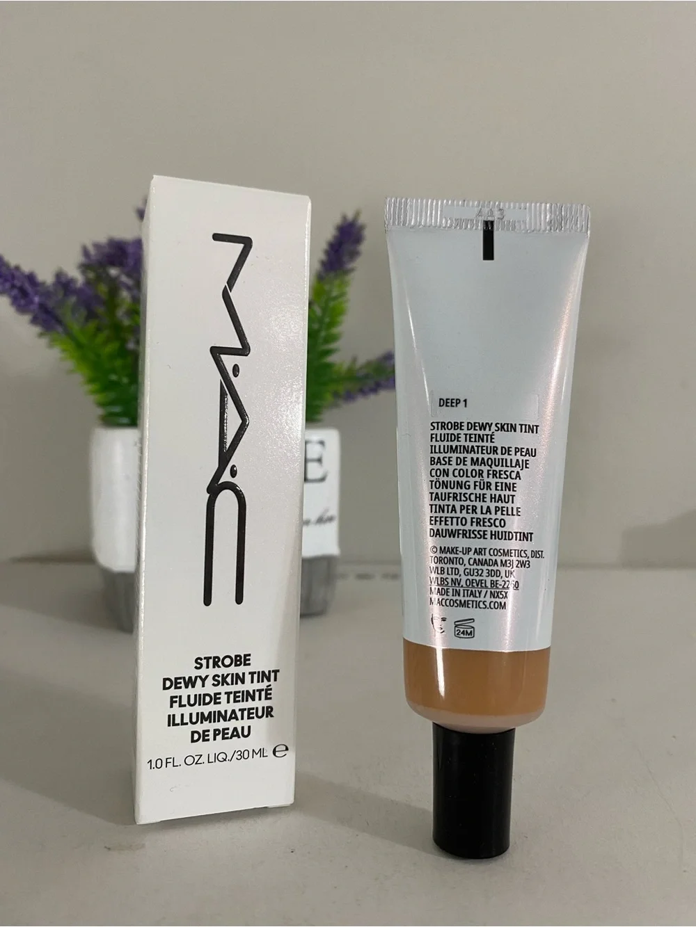 Deep 1 ~ MAC Strobe Dewy Skin Teint, Full Size, 1 OZ / 30 ML